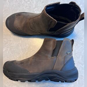 KEEN Men’s Revel IV Waterproof Chelsea boots